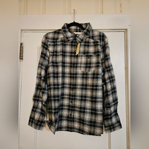 NWT Men's Plaid Long Sleeve button-up Shirt Size Med